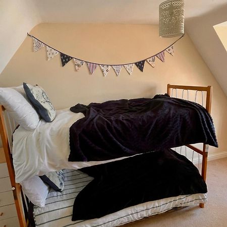 Spacious Home, Minutes Fom The Beach, Free Parking, Large Garden Area, Pets Welcome! Whitstable Buitenkant foto