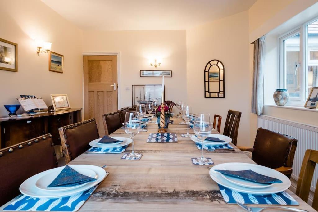 Spacious Home, Minutes Fom The Beach, Free Parking, Large Garden Area, Pets Welcome! Whitstable Buitenkant foto