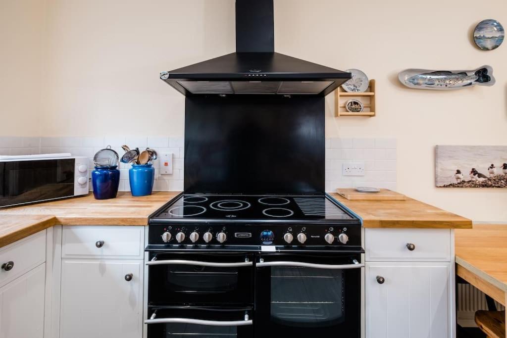 Spacious Home, Minutes Fom The Beach, Free Parking, Large Garden Area, Pets Welcome! Whitstable Buitenkant foto